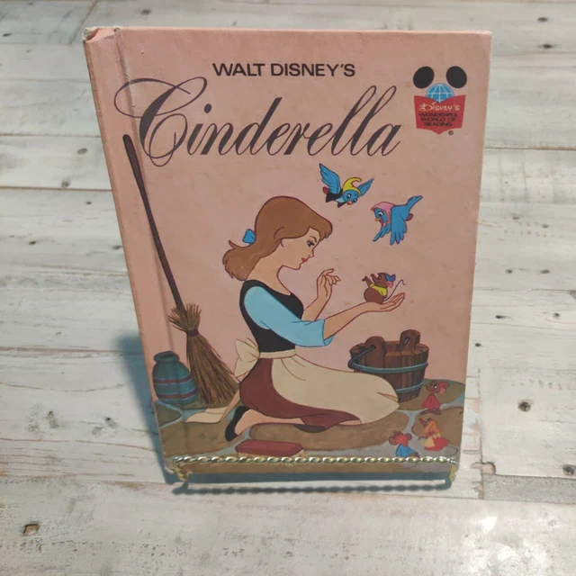 Vintage 1974 Walt Disney Productions Presents Cinderella