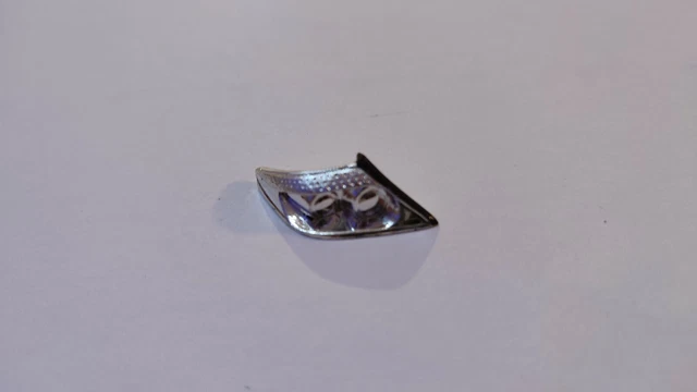 Feu Arrière Gauche Miniature Peugeot 407 Coupé - Échelle 1/18 - Marque Norev