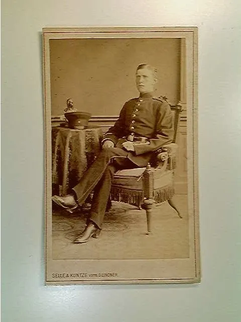 CdV Portrait, Soldat (sitzend) in Uniform, Preussen Infanterie, um 1900
