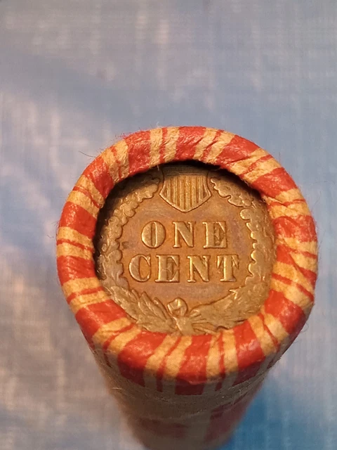 One Bulk Indian Head / Wheat Back Pennies Shotgun Roll - Lot # 466
