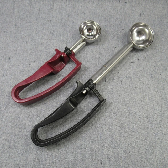 Zeroll Standard EZ Thumb Trigger Food Portion Design & Ice Cream Scoops Lot of 2