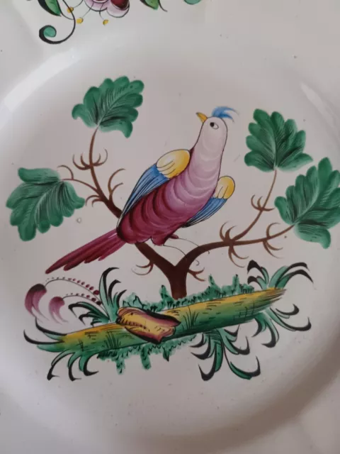 Assiette XIXe de Luneville 24,7 Cm, signée Henri Chaumeil "oiseau de paradis"