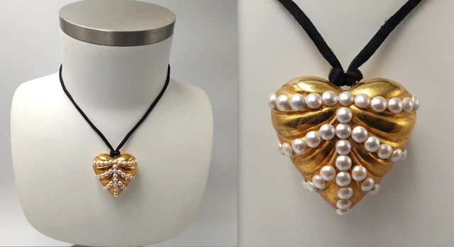 Collier Vintage Pendentif Cœur Perlé En Métal Doré - Longueur 50 Cm - Occasion Avec Trace De Rouille