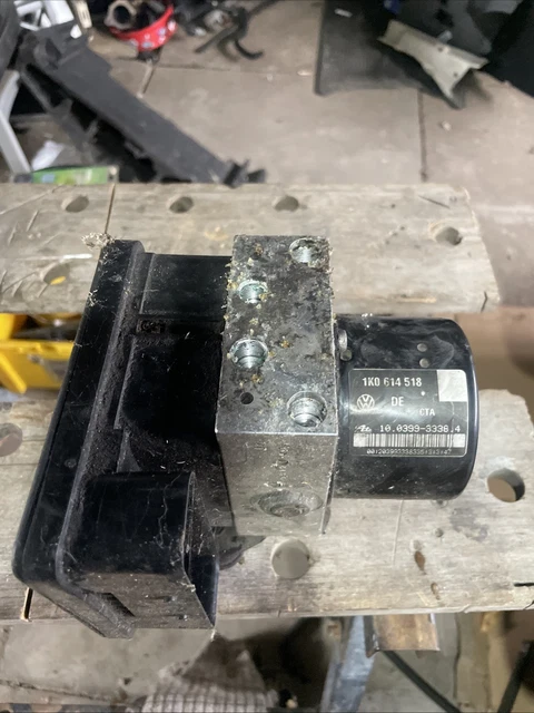 VW Golf / Audi A3 ABS Pump ECU Unit 1K0614518 1K0614517AE 1K0907379AC 2054