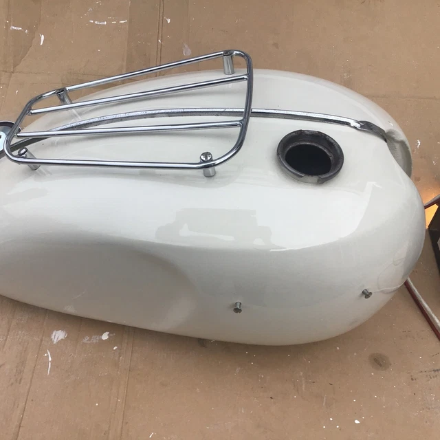 TRIUMPH BONNEVILLE T120 UNIT petrol tank 1960’s WITH RACK AND TRIM. £ ...