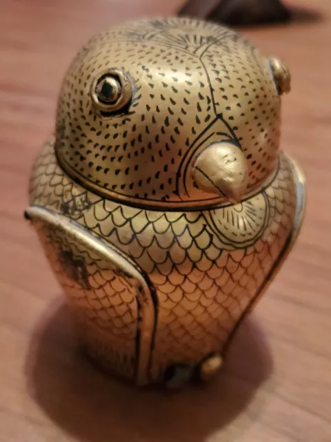 Vintage 4 1/2" Tall Owl Burmese Black & Gold Lacquer Trinket Box Chipped foot
