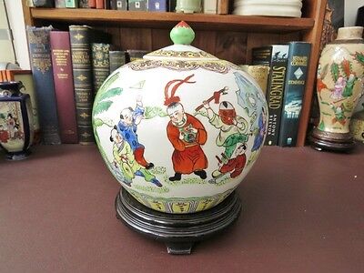 Large Early/Mid 20th c Chinese Ginger Jar Traditional Hand painted Decoration 2