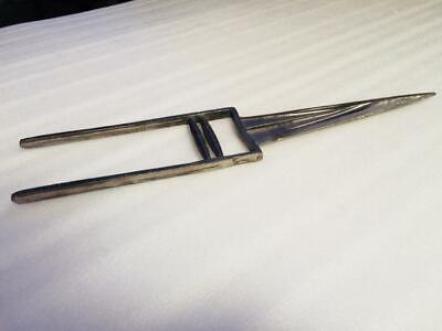 Old Vintage Antique Wootz Iron Blade Katar Tiger Knife Dagger Collectible