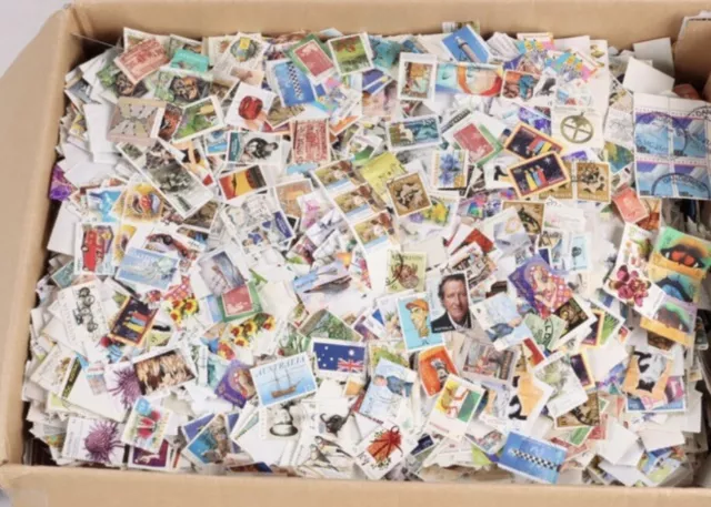 100+ Australian Decimal Stamps Kiloware Bulk Used Off Paper Free Postage