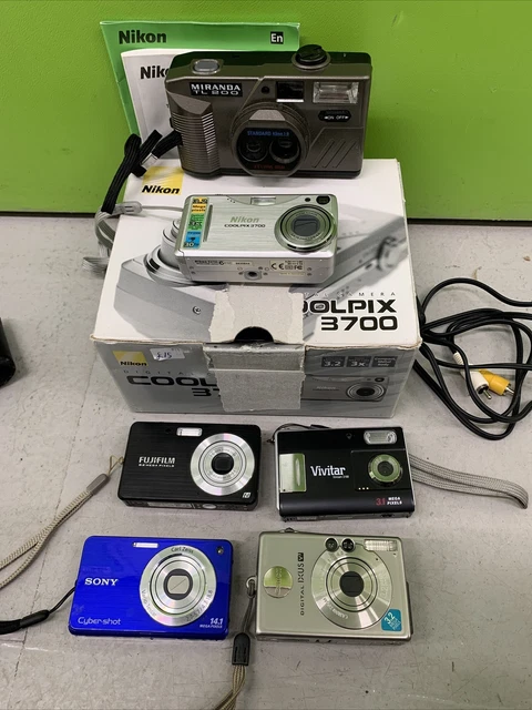 Digital camera bundle x 7 untested - see past photo