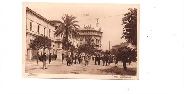 Cartolina d'epoca di Savona animata
