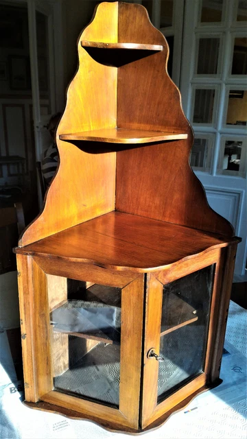 Ancien vaisselier en bois massif – style campagne/rustique - Ameublement