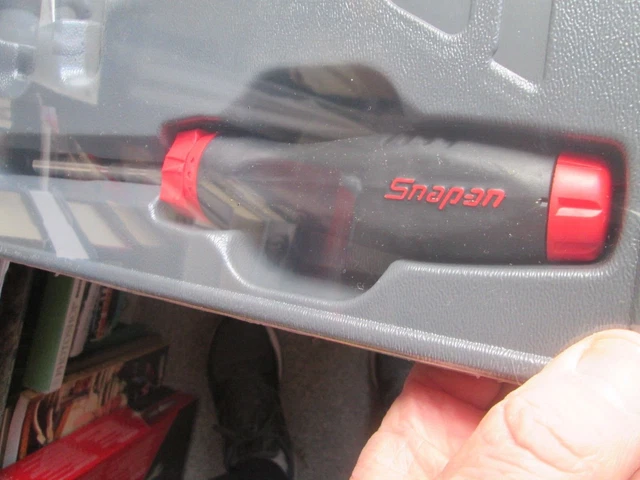 SNAP ON SCREWDRIVER magnetic ratcheting black and classic red new ...