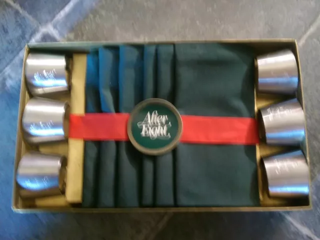 After Eight Retro 80er Jahre Dinner Party 6er Set Servietten & Ringe tolles Weihnachtsgeschenk