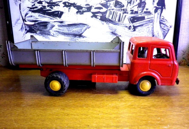 CIJ France - 1:43 - Renault Estafette Police réf 3.91 - En
