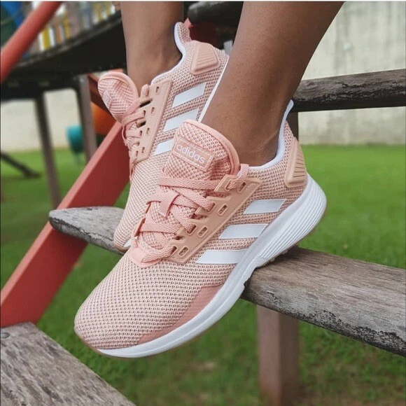 NWT ADIDAS DURAMO 9 Women Pink White Size 10 Running Course A Pied