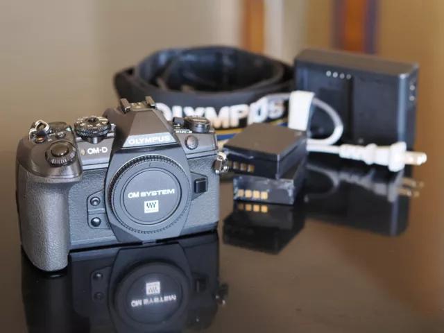 Olympus OM-D E-M1 Mark II Digital Camera Body + 2 Batteries (8,515 shot count)
