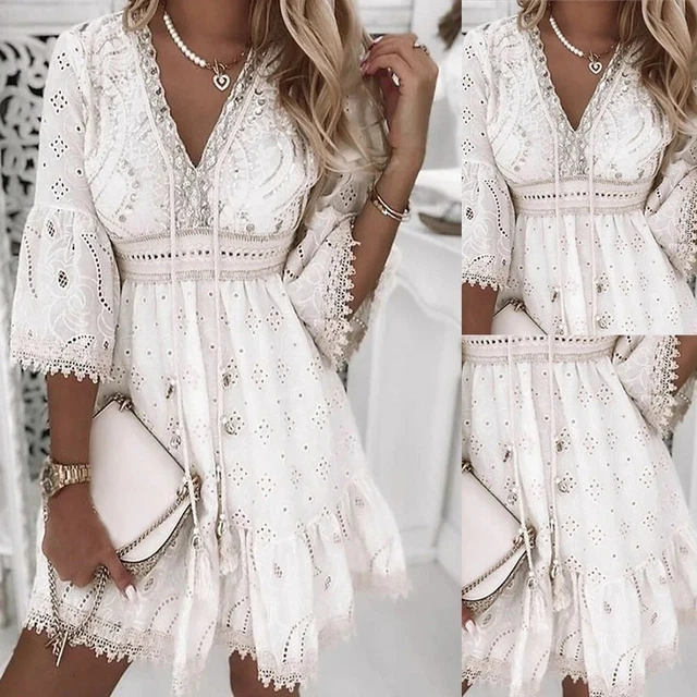 Robe blanche élégante surélevée par broderie frange et design élégant col