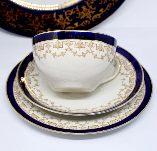Vintage Alfred Meakin ' Bleu De Roi ' TRIO, Cup, Saucer, Plate - England.