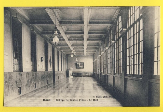 Carte Postale Ancienne - École Normale D'Institutrices De DOUAI - (137293) - Occasion