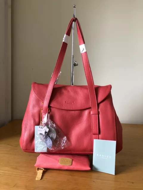 BNWT RADLEY LEATHER Shoulder Handbag With Dog Tag Dust Cover Bag
