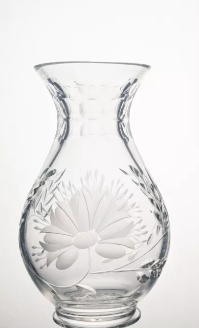 Gorgeous STUART Lead Crystal FLEUR Cut Glass Flower Vase  20cm