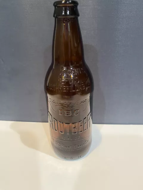 https://www.picclickimg.com/ecgAAOSwAMdkGmGD/Vintage-IBC-Root-Beer-Embossed-12oz-Empty-Brown.webp