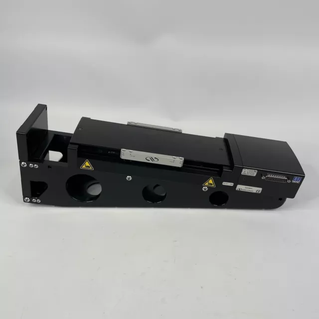 Newport ILS100CC Motorisierte Linearbühne 100mm mit rechtwinkliger Halterung EQ120
