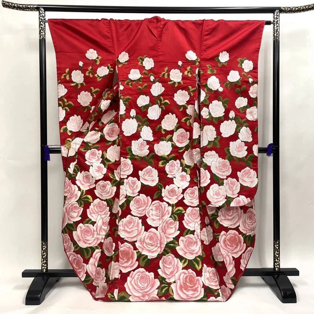Japanese Kimono Uchikake Luxurious Wedding Embroidery Pure Silk Red Flower K588