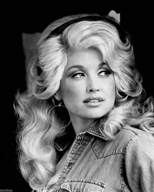 Dolly Parton Black & White 8x10 Picture Celebrity Print