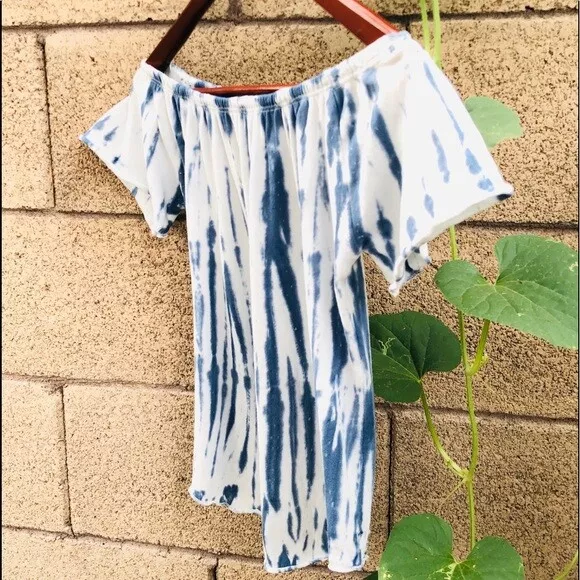 CHASER Tie Dye Top Size MEDIUM Blue Short Sleeve Off Shoulder 3