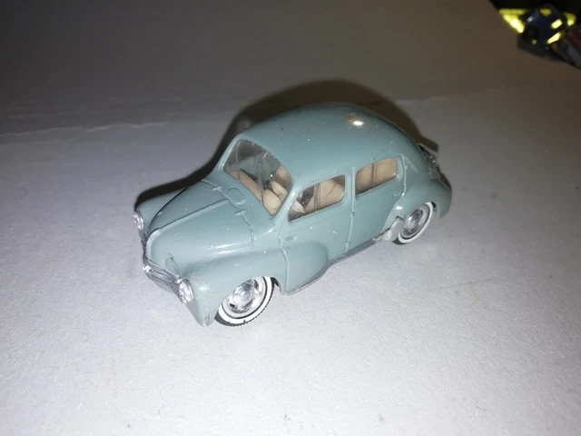 RENAULT 4CV 1/18 solido, parfait état dans sa boîte d origine EUR 37,00