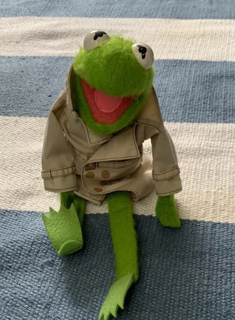 Vintage 1981 Fisher Price Dress Up Muppet Doll Kermit The Frog w/ Trench Coat