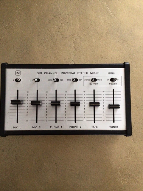 Table de Mixage BST pour DJ Vintage