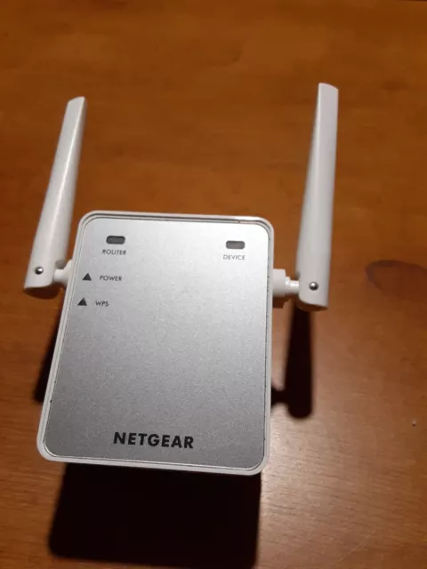 NETGEAR N300 Wi-Fi Range Extender Essentials Edition (EX2700)