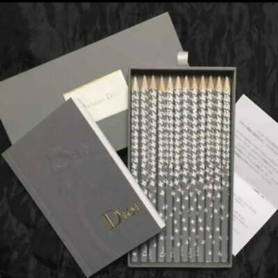 Dior Chrétien dior Nouveauté Notebook & Crayons Ensemble Rare Not pour Solde Goods 