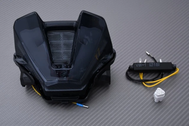 Feu Arrière LED Avec Clignotants Intégrés - Compatible Yamaha MT-10 2016-2021, Plug & Play (fumé Noir)