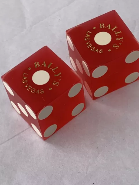 Vtg 80s Ballys Las Vegas Red Celluloid 3/4”sq Dice Pair 668 casino