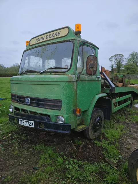 John Deere Vintage Truck