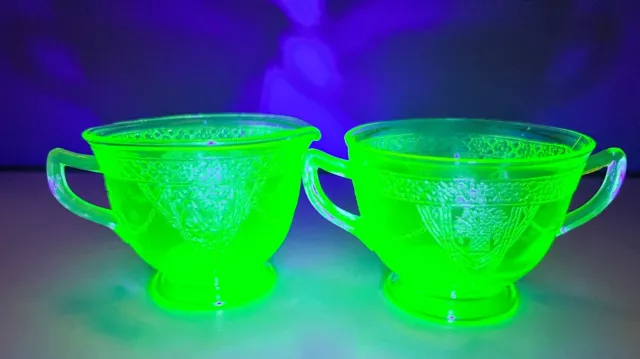 Federal Georgian Love Birds Green Depression Glass Sugar/Creamer Set 1930's