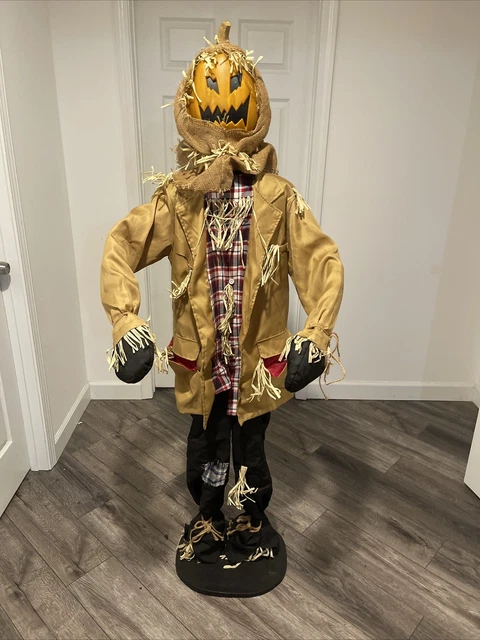 Gemmy Lifesize  Scarecrow Pumpkin Man Halloween Life Size READ