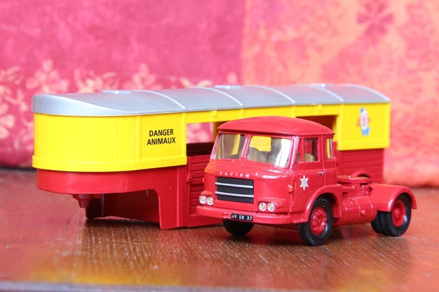 SAVIEM JL20 ET semi citerne Corgi 1/50eme no Pinder EUR 35,00 - FR