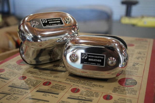 Pair MOONeyes Low Boy BREATHERS Valve Cover Crankcase Hot Rod Drag Racing moon