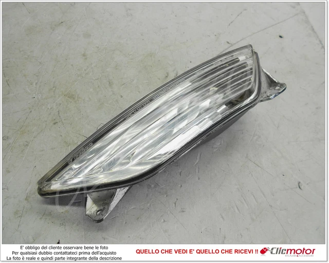 Clignotant Avant Gauche + Port Ampoule pour Piaggio MP3 400 c. -à- Année 2008