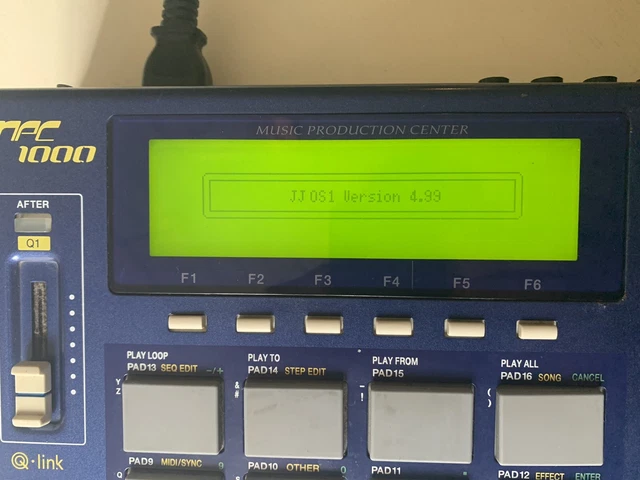 Akai MPC 1000 6