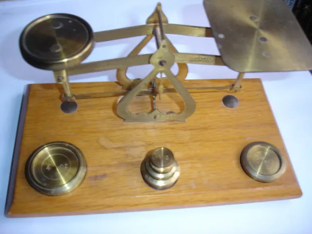 Vintage Brass & Wood POSTAL or Letter BALANCE SCALES & Set 5 weights