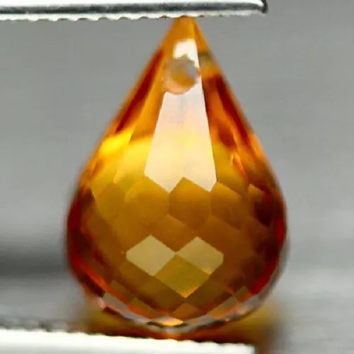 Citrine du Brésil en briolette facetté de 6,56Cts