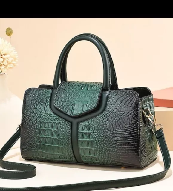 Crocodile Pattern Leather  Handbag for Women Fashion Retro Large Crossbod