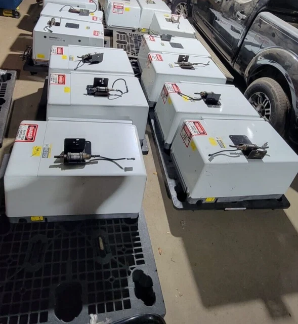 CUMMINS ONAN GENERATOR 32 hours Commercial QG7000 Watt RV Generator 7