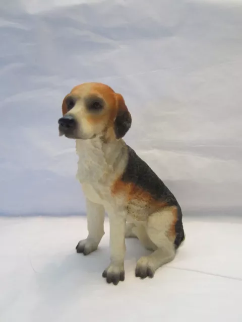 Beagle dog figurine so life like made of resin 3.5" tall